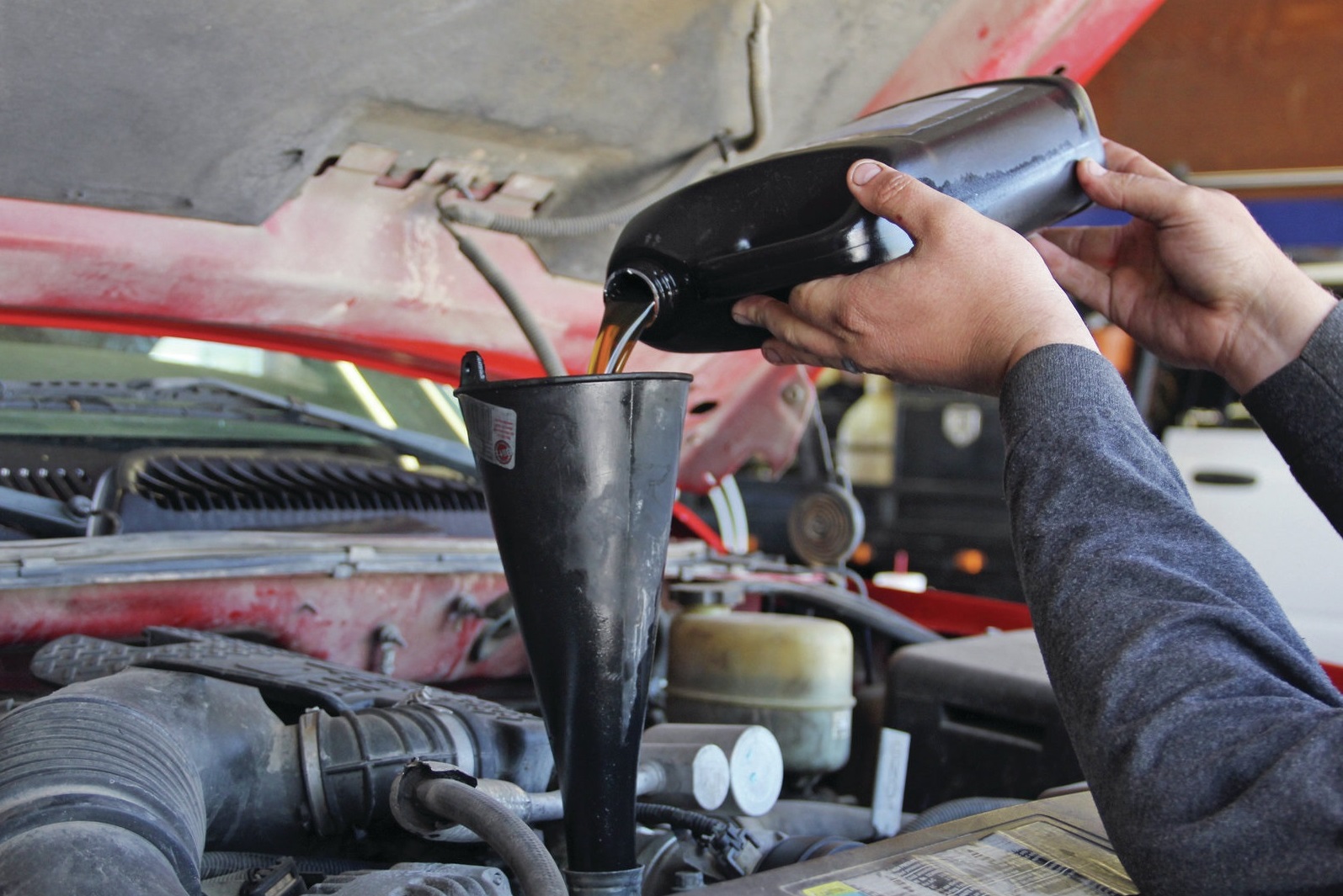 как проверить уровень масла в акпп солярис